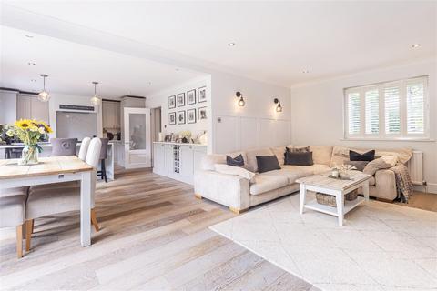 92 Coopersale Common, Coopersale, Epping, CM16 7QU