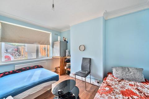 3 bedroom terraced house for sale, Rosemead Avenue, Mitcham
