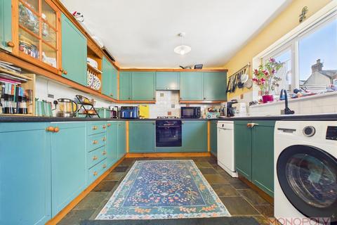 4 bedroom semi-detached house for sale, Talwrn Road, Coedpoeth, Wrexham
