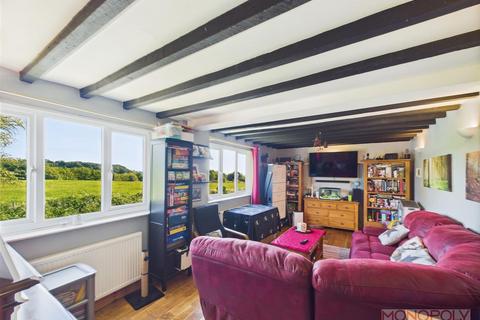 4 bedroom semi-detached house for sale, Talwrn Road, Coedpoeth, Wrexham
