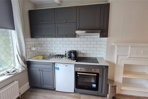 Studio to rent, Woodland Way, London, NW7
