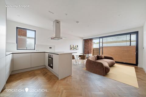 58 Roman Way, London, N7