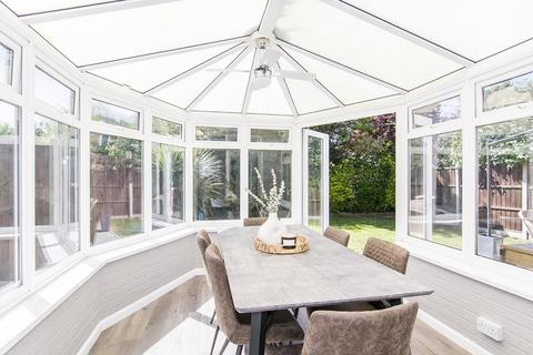 4 bedroom detached house for sale, Allfrey Close, Lutterworth