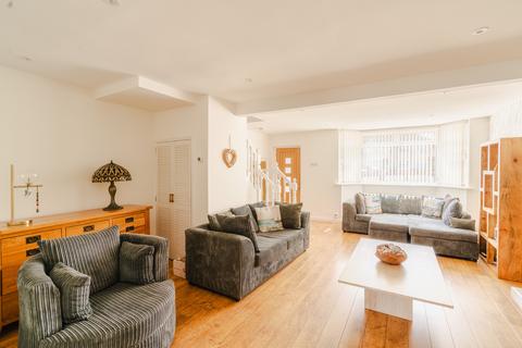 25 Hunters Way, Bristol, BS34 7EP