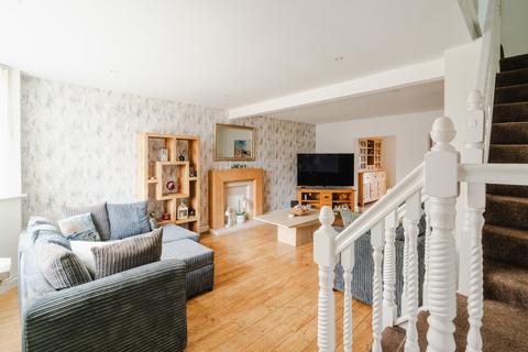 25 Hunters Way, Bristol, BS34 7EP