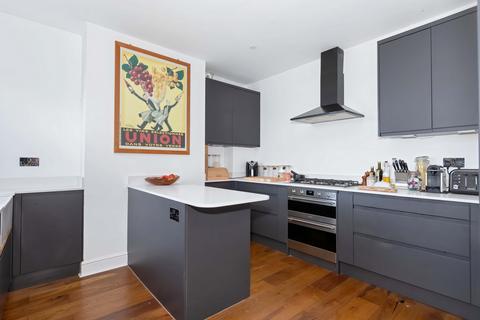 2 bedroom flat for sale, Victoria Road, Shoreham-by-sea, BN43