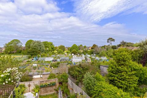 2 bedroom flat for sale, Victoria Road, Shoreham-by-sea, BN43