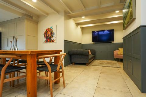 5 bedroom detached house for sale, Leckhampton High School Catchment
