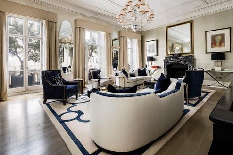 6 bedroom townhouse for sale, Eaton Place, London, SW1X