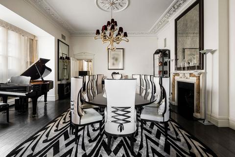 undefined, Eaton Place, London, SW1X