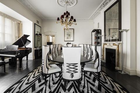 6 bedroom townhouse for sale, Eaton Place, London, SW1X