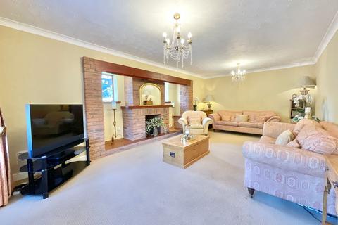 4 bedroom detached house for sale, Wordsworth Drive, Market Drayton, TF9