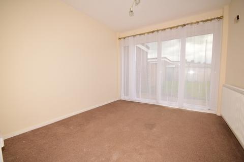 3 bedroom terraced house to rent, Beaumont Drive Northfleet DA11