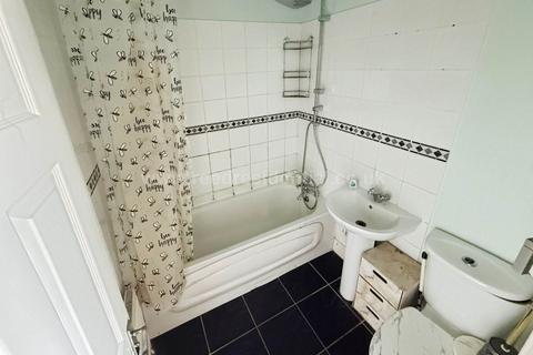 76a Hamlet Road, Southend-on-sea, SS1 1HH