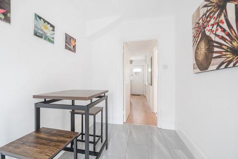 3 bedroom terraced house for sale, Victoria Avenue, Barnet, EN4