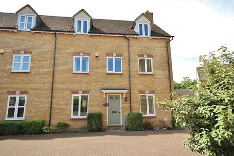 6 Cherry Tree Court, Witney, OX28 1GQ