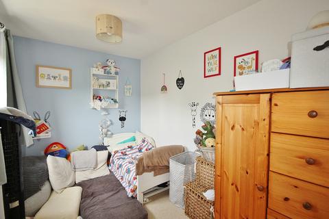 6 Cherry Tree Court, Witney, OX28 1GQ