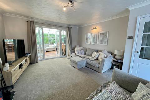 9 Thornage Close, Luton, LU2 7AT