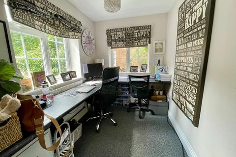 9 Thornage Close, Luton, LU2 7AT