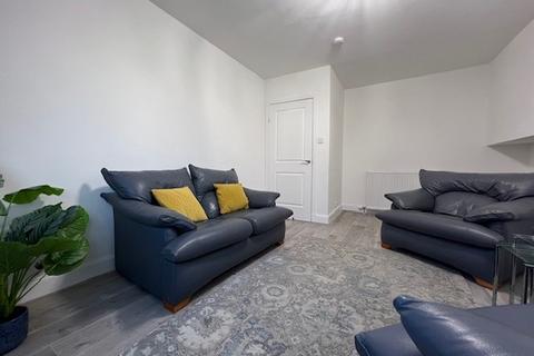 3 bedroom flat to rent, Bankhead Road, Bucksburn, Aberdeen, AB21