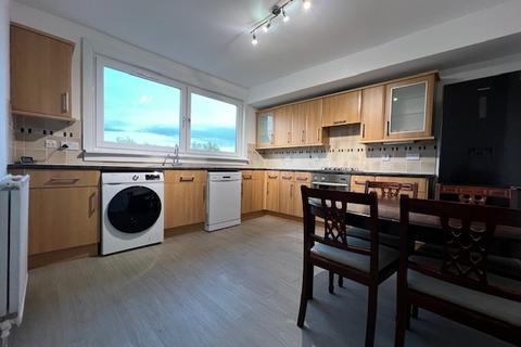 3 bedroom flat to rent, Bankhead Road, Bucksburn, Aberdeen, AB21