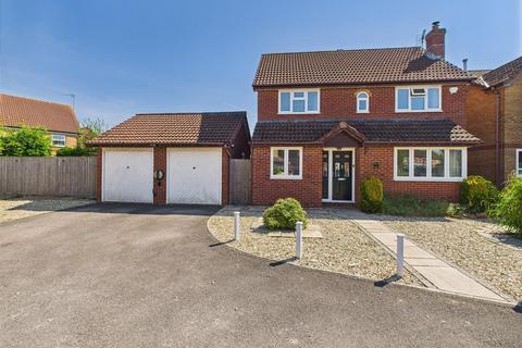 14 Daffodil Close, Abbeymead, Gloucester, GL4 4AF