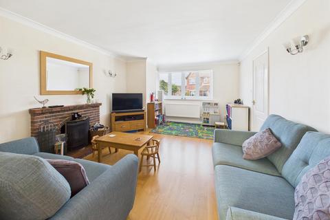 14 Daffodil Close, Abbeymead, Gloucester, GL4 4AF