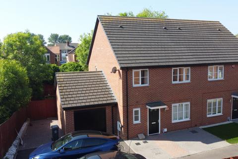 4 bedroom semi-detached house for sale, Gardenia Road, Humberstone, Leicester, LE5
