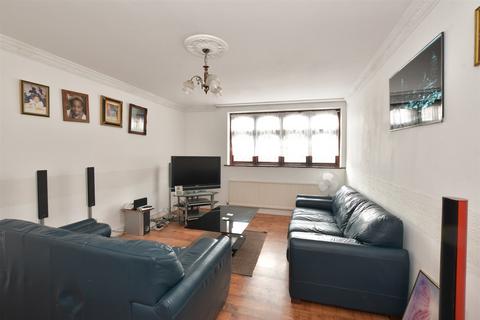 10 Ongar Way, Rainham, RM13 7TS