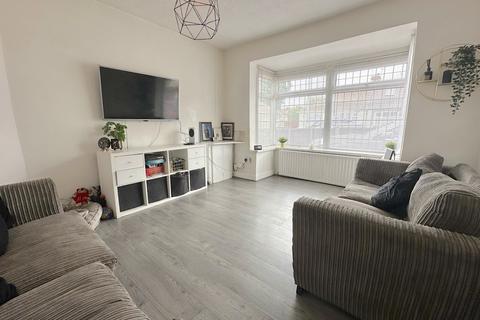 2 bedroom semi-detached bungalow for sale, Malins Road, Wolverhampton WV4