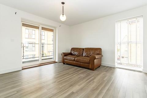 2 bedroom flat to rent, Tala Close, Surbiton KT6