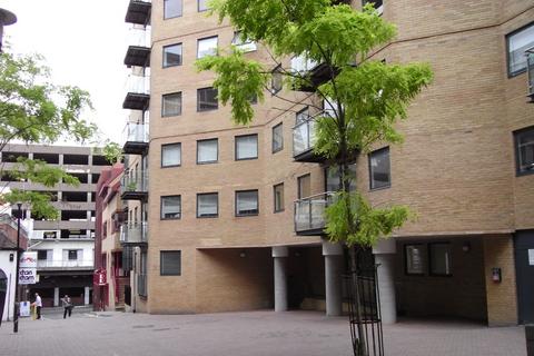 2 bedroom apartment to rent, Projection West, Merchants Place, Reading, Berkshire, RG1