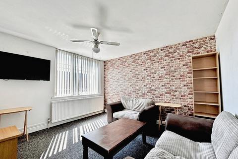2 bedroom flat for sale, St Anns Close, Newcastle upon Tyne, NE1
