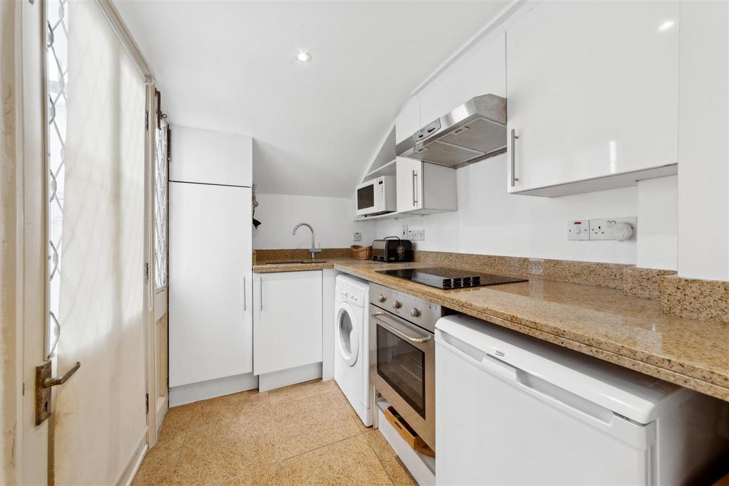 4, 9-11 Manson place, SW7 5 LT-3.jpg