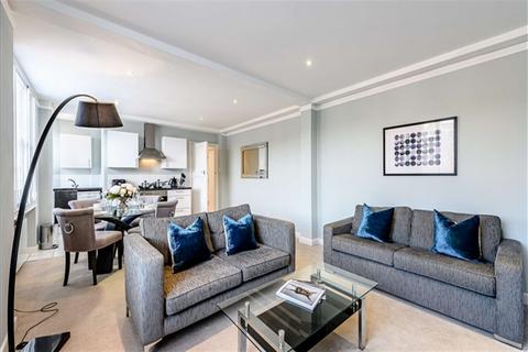 Studio to rent, Hill Street, Westminster, W1J