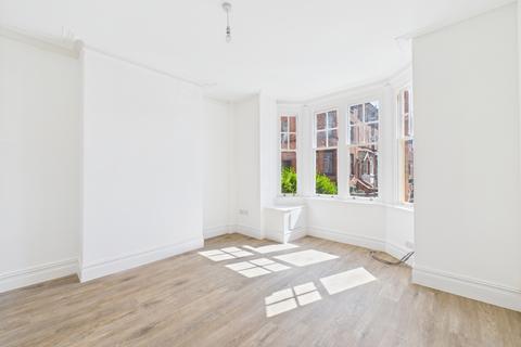 6 bedroom house to rent, St. Michaels Square, Gloucester, Gloucestershire, GL1