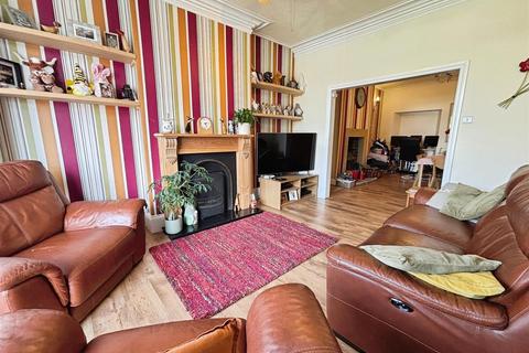 15 Norman Lane, Bradford, BD2 2LB