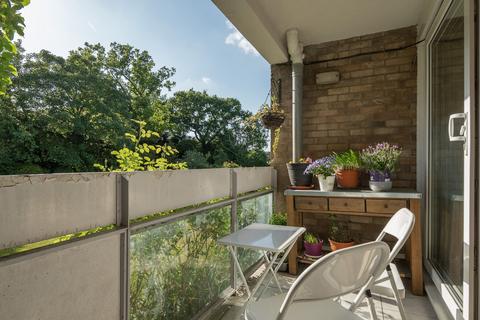 2 bedroom apartment for sale, Springfields, 17 Somerset Road, New Barnet, Hertfordshire, EN5