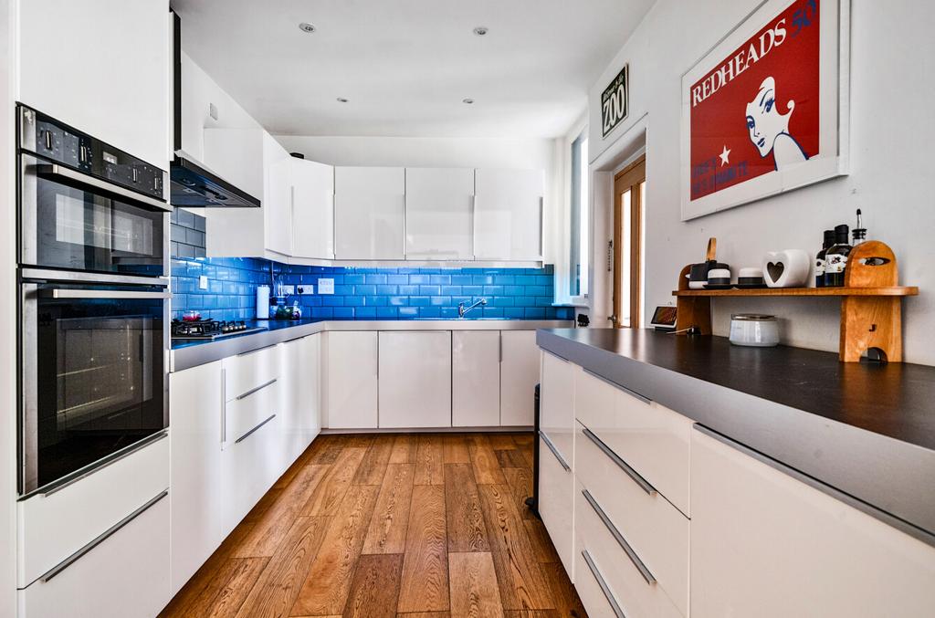 1296793-10-682b5d...