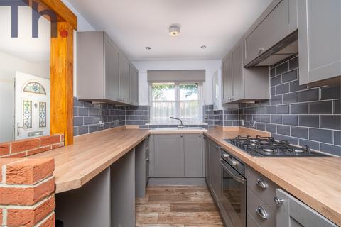 4 bedroom semi-detached house for sale, The Avenue, Totland Bay PO39