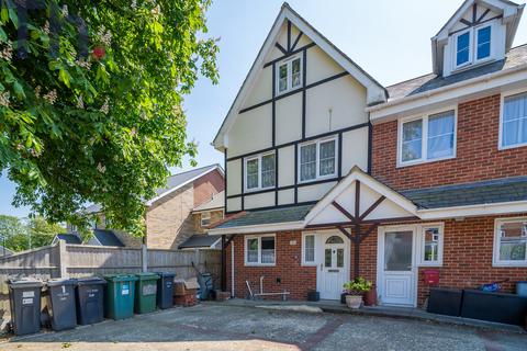 4 bedroom semi-detached house for sale, The Avenue, Totland Bay PO39