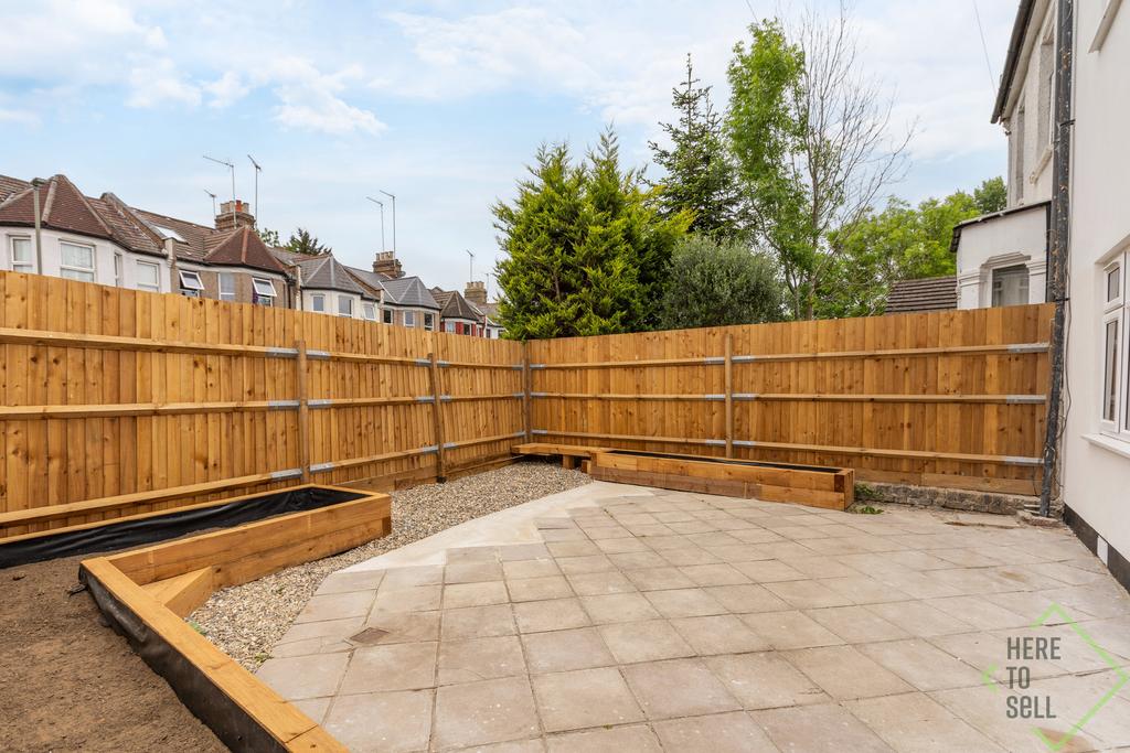 Pembroke Road, London , N10 2 HT-25 (13)