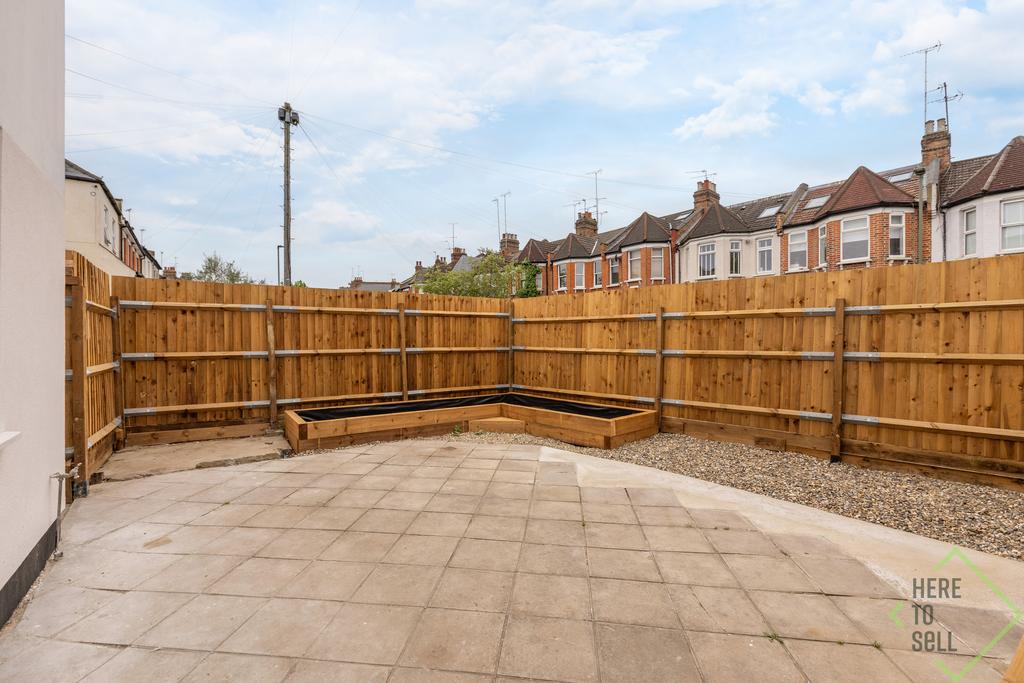 Pembroke Road, London , N10 2 HT-25 (15)
