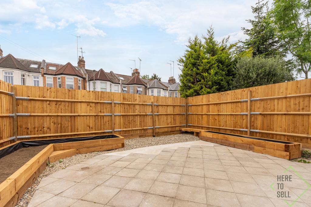 Pembroke Road, London , N10 2 HT-25 (12)