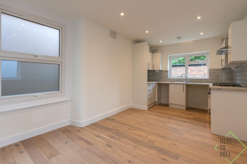 Pembroke Road, London , N10 2 HT-25 (4)