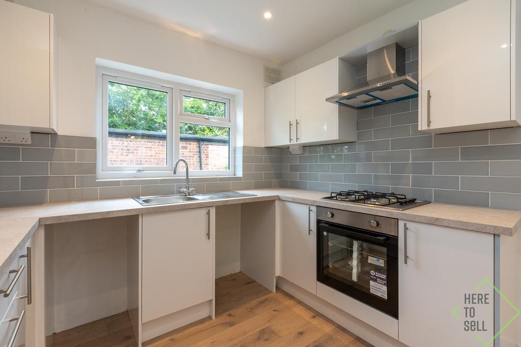 Pembroke Road, London , N10 2 HT-25 (6)