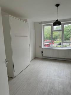 Studio for sale, Portland Avenue, London N16