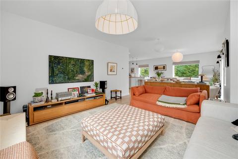 3 bedroom detached house to rent, Hare Lane, Claygate, Esher, Surrey, KT10