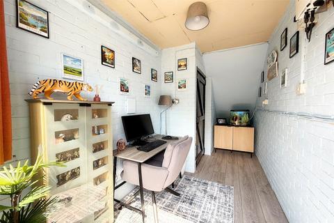 211 Clun Road, Wick, Littlehampton, BN17 7ES