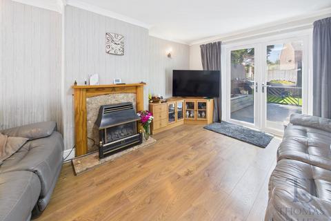 3 bedroom semi-detached house for sale, Churchill Drive, Ruddington, Nottingham
